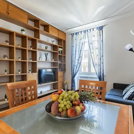 شقة Hostly-roma Clelia Suite-few Steps From S Giovanni