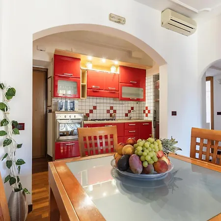 Hostly-roma Clelia Suite-few Steps From S Giovanni شقة
