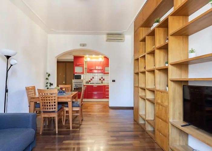 Hostly-roma Clelia Suite-few Steps From S Giovanni Apartman