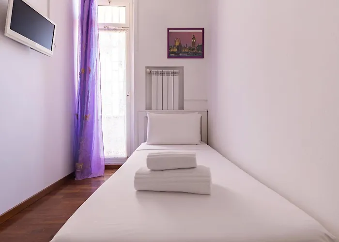 Hostly-roma Clelia Suite-few Steps From S Giovanni Apartman *